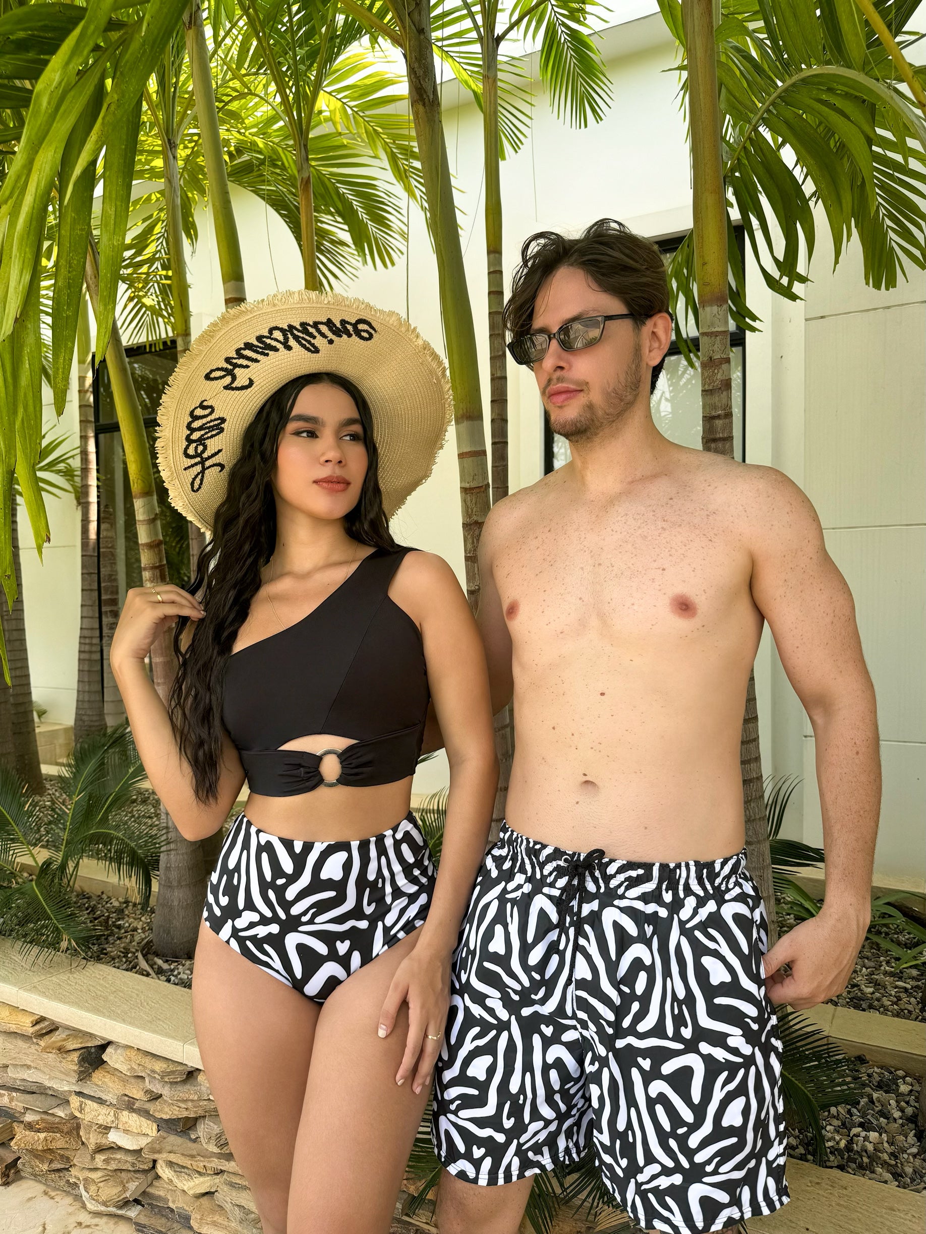 Combo de Pareja Dos Piezas mas Pantaloneta Estampado negro