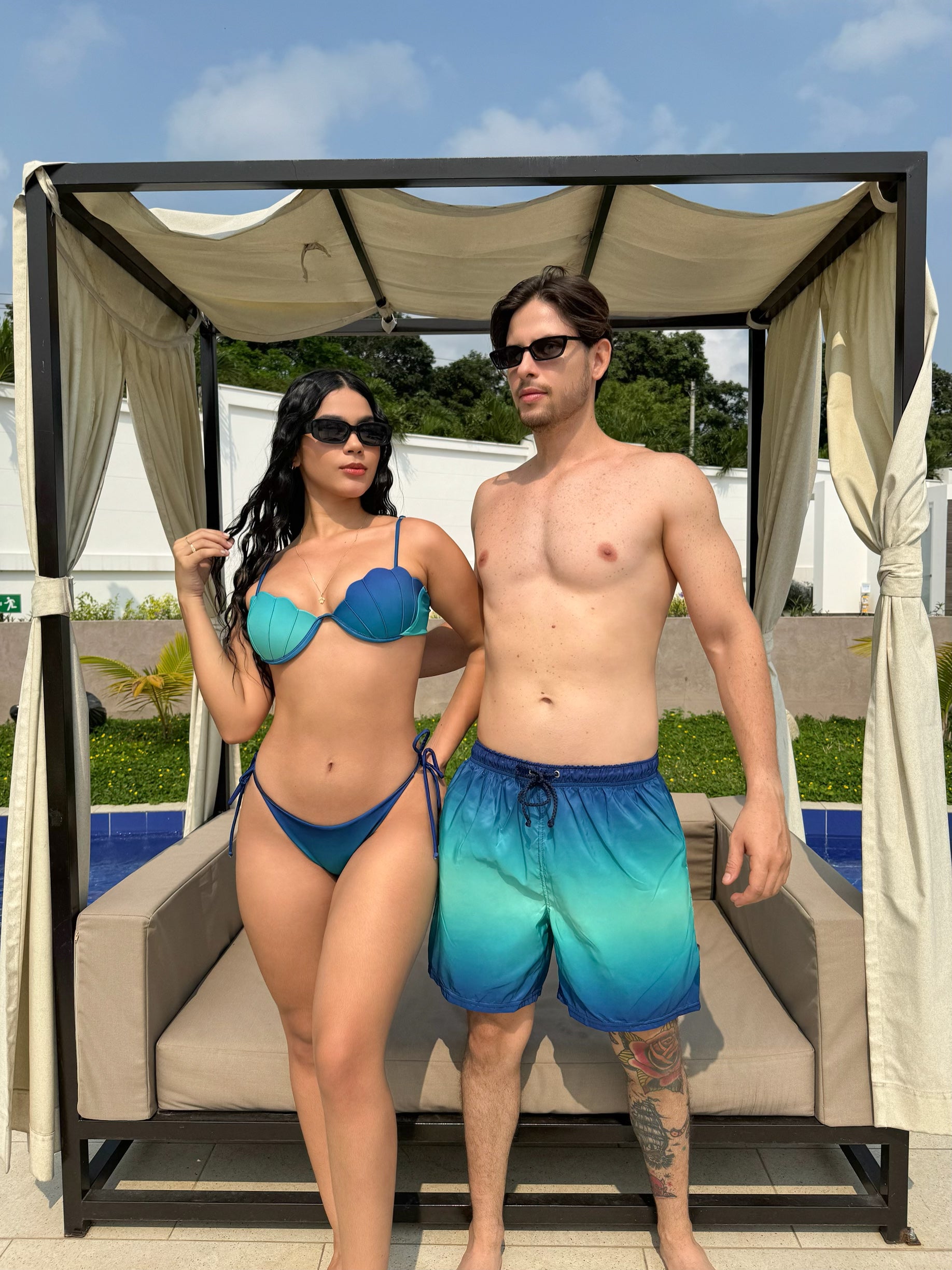 Combo de Pareja Dos Piezas mas Pantaloneta Estampado degrade azul