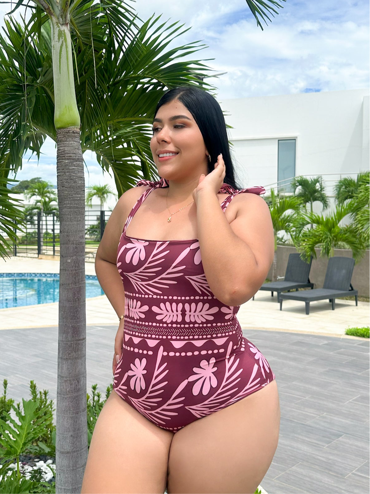 Traje de baño enterizo tallas plus print vinotinto Control Abdomen