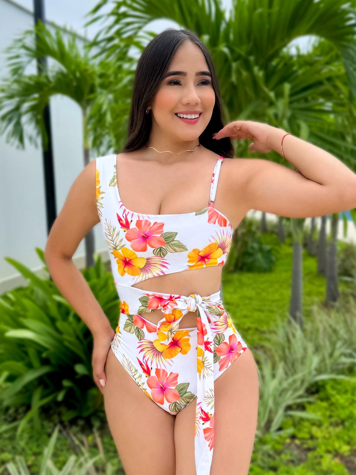 Traje de Baño Enterizo Estampado Floral Con Detalle En Cinturón